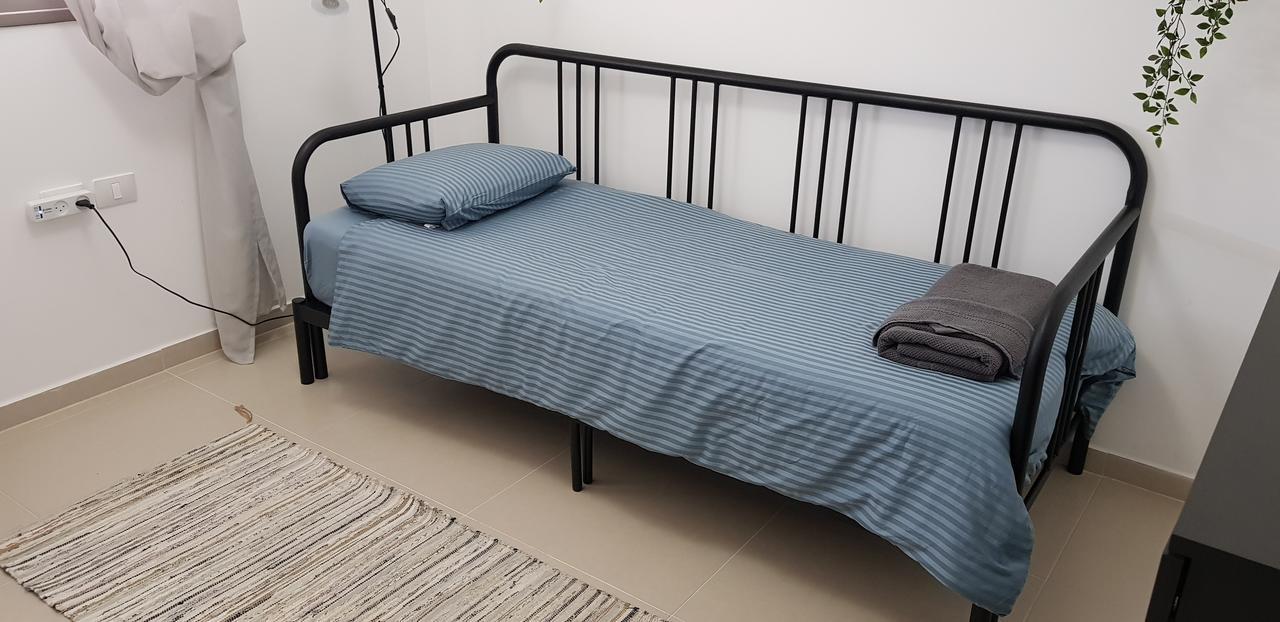 Private Bed/Bathroom In Netanya Exteriör bild